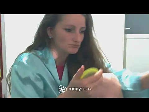 Snapshot of CrazyMaya39 chatting on 11/28/25, 09:15 CrazyMaya39 online show from 11/28/25, 09:15