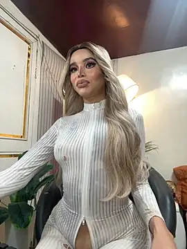  SandraHornball  online show from 11/27/25, 02:39