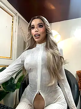  SandraHornball  online show from 11/26/25, 10:21