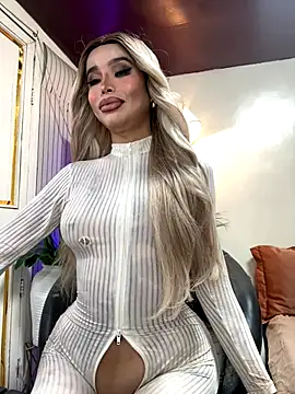  SandraHornball  online show from 12/18/25, 01:22