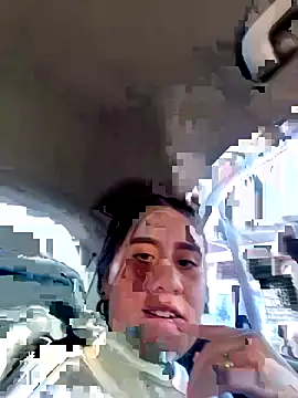 Snapshot of Scarlett_Noire_outdoors chatting on 11/15/25, 07:40 Scarlett Noire outdoors online show from 11/15/25, 07:40