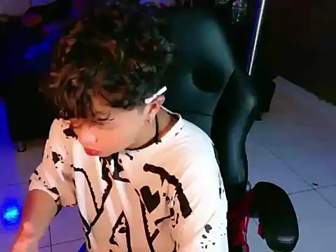 lunabustygirl online show from 01/14/26, 10:08