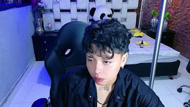 lunabustygirl online show from 01/11/26, 05:14