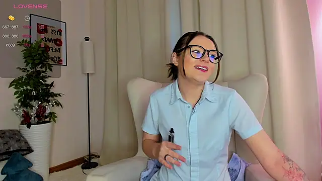 KiraRogers online show from 01/11/26, 09:49