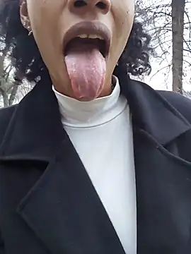 chanell95 online show from 12/22/25, 03:23