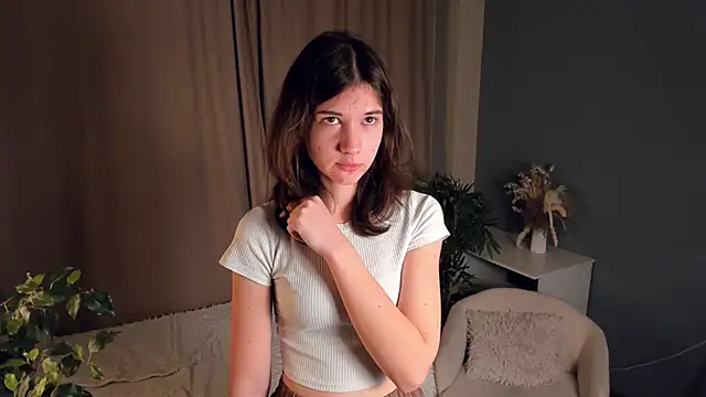 MarilynMun online show from 11/25/25, 02:23