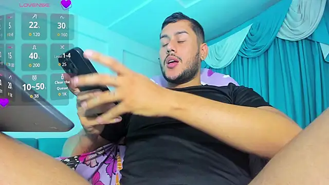 Latino Hot Boy online show from 11/19/25, 04:45