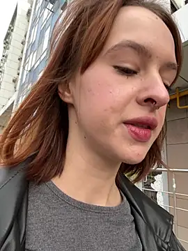 hani obsessed online show from 12/04/25, 09:30