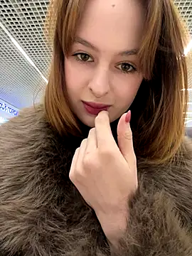 hani obsessed online show from 12/16/25, 10:08