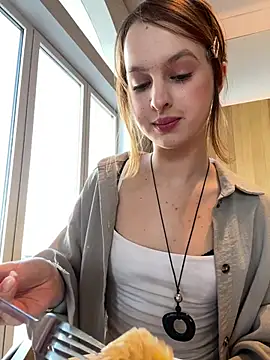 hani obsessed online show from 02/04/26, 10:32