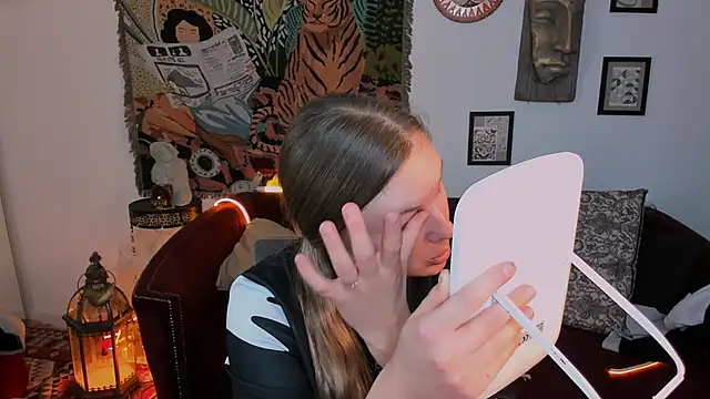 SandraLindsey online show from 12/02/25, 09:55