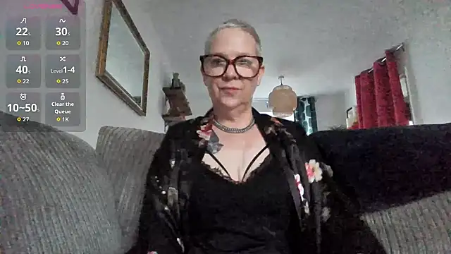 missyb x online show from 12/02/25, 03:36