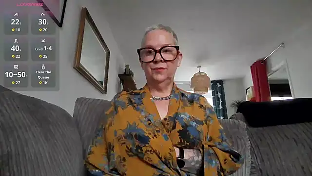 missyb x online show from 11/29/25, 11:54