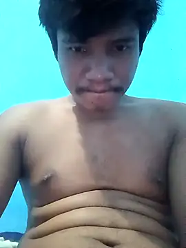 Snapshot of Ayetun008 chatting on 12/20/25, 09:17 Ayetun008 online show from 12/20/25, 09:17