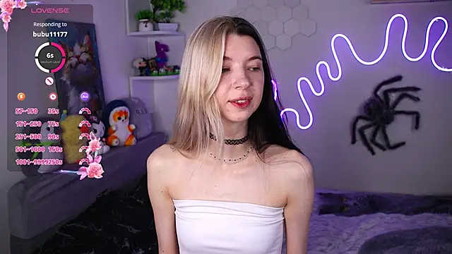 Emmie shy online show from 04/16/26, 09:39