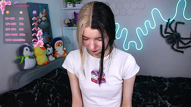 Emmie shy online show from 04/08/26, 07:48