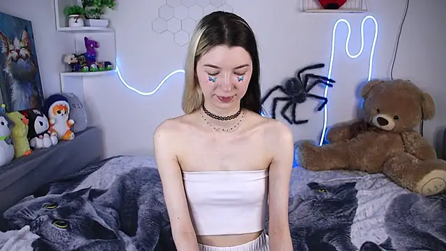 Emmie shy online show from 07/26/26, 12:34