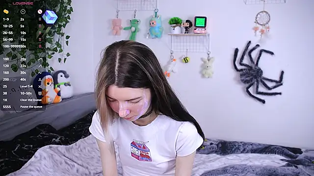 Emmie shy online show from 12/19/25, 11:45