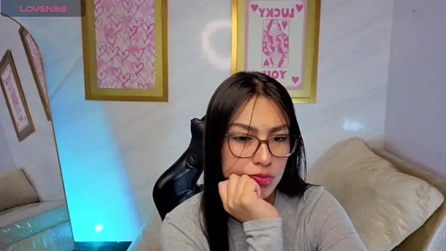 Maleja v  online show from 11/26/25, 01:33