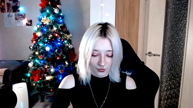 SophiaLur online show from 01/11/26, 04:25