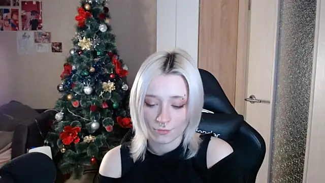 SophiaLur online show from 01/06/26, 04:33