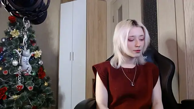 SophiaLur online show from 01/12/26, 04:58