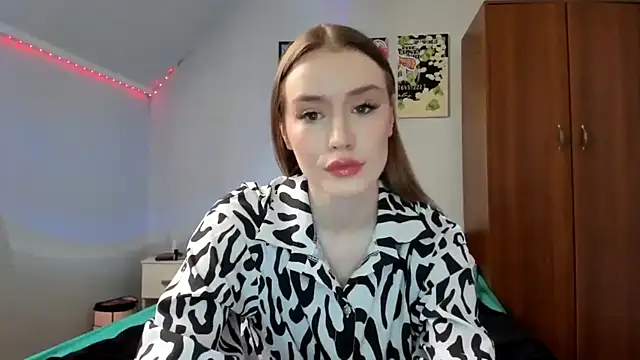 tinyglow online show from 01/16/26, 08:57