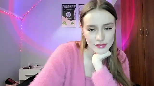 tinyglow online show from 04/14/26, 09:42