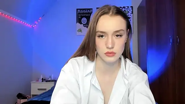 tinyglow online show from 05/01/26, 10:59