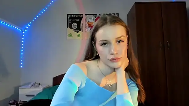 tinyglow online show from 12/03/25, 04:50