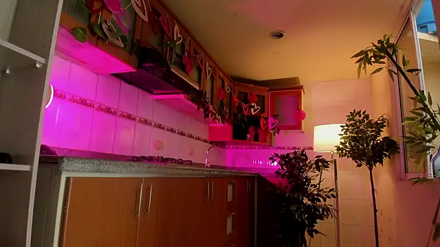 aghata jackson  online show from 03/11/26, 10:15