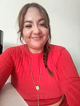 Snapshot of YessikaBaker1_ chatting on 11/14/25, 07:39 YessikaBaker1 online show from 11/14/25, 07:39