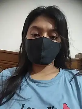Snapshot of Disha_Nur0 chatting on 07/08/26, 10:32 Disha Nur0 online show from 07/08/26, 10:32