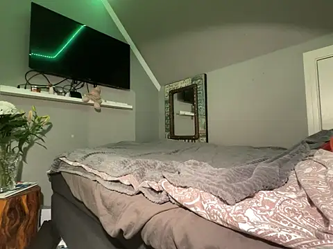 Lockig online show from 03/26/26, 07:23