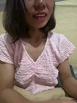 Snapshot of Trangbabylove chatting on 07/02/26, 02:12 Trangbabylove online show from 07/02/26, 02:12