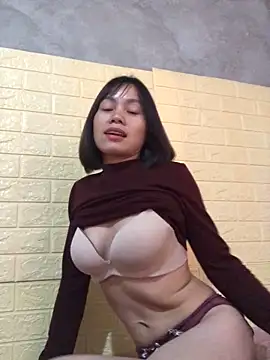 Trangbabylove online show from 03/17/26, 05:10