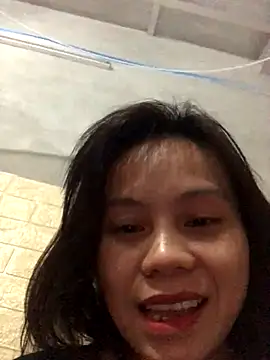 Trangbabylove online show from 12/16/25, 12:48