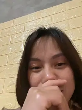 Trangbabylove online show from 03/28/26, 04:02