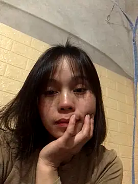 Trangbabylove online show from 12/01/25, 12:17