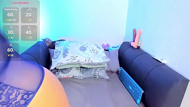 evelisse  online show from 03/07/26, 03:13