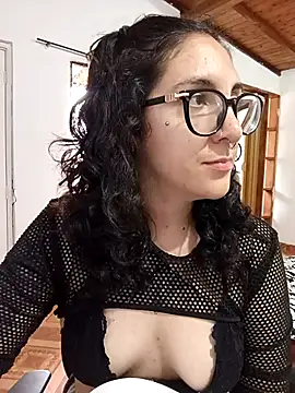 Snapshot of Melinerd chatting on 11/29/25, 07:14 Melinerd online show from 11/29/25, 07:14