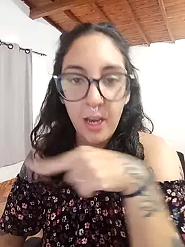 Snapshot of Melinerd chatting on 12/02/25, 05:03 Melinerd online show from 12/02/25, 05:03