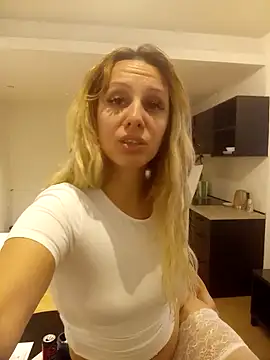 Snapshot of cleopatravodos chatting on 12/02/25, 06:42 cleopatravodos online show from 12/02/25, 06:42