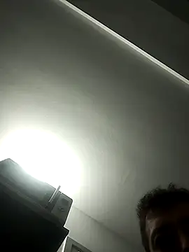 Snapshot of platone09 chatting on 03/12/26, 10:36 platone09 online show from 03/12/26, 10:36