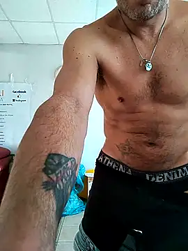 platone09 online show from 11/28/25, 02:06