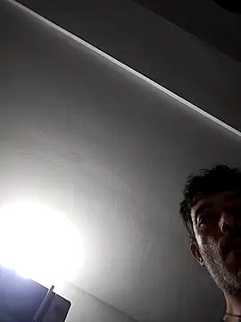 Snapshot of platone09 chatting on 04/15/26, 08:53 platone09 online show from 04/15/26, 08:53