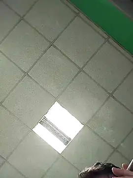 Snapshot of platone09 chatting on 01/15/26, 02:42 platone09 online show from 01/15/26, 02:42