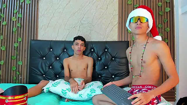 Snapshot of LiamSammer chatting on 12/16/25, 05:55 LiamSammer online show from 12/16/25, 05:55