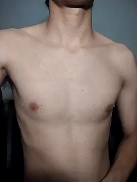 Snapshot of Roisesex chatting on 11/18/25, 02:05 Roisesex online show from 11/18/25, 02:05