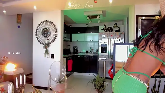 sofiasexhot online show from 12/14/25, 01:17